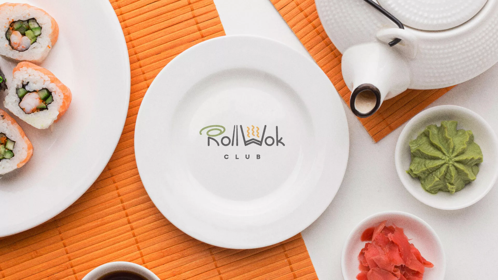 Разработка логотипа и фирменного стиля в Нерюнгри для суши-бара «Roll Wok Club» Разработка логотипа и фирменного стиля в Нерюнгри для суши-бара «Roll Wok Club»